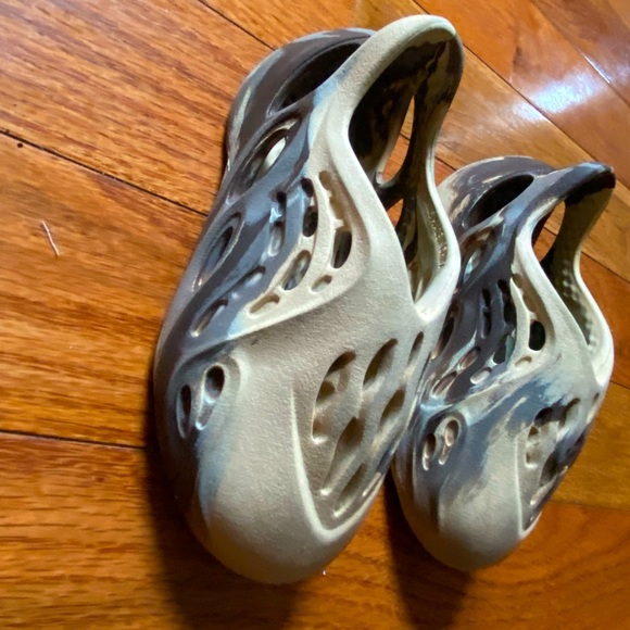Yeezy Other - YEEZY TODDLERS FOAM RNNR (Size 9k)